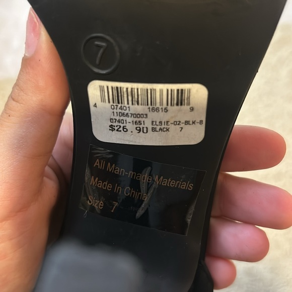 Windsor Heels - Picture 3 of 3